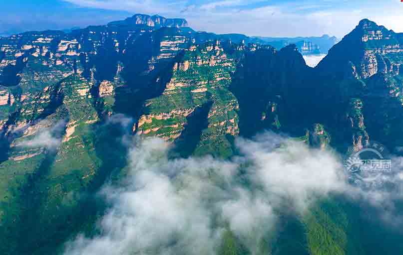 太行云海现奇观 左权麻田绘天章